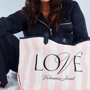 Victoria’s Secret Love Tote Bag Canvas Light Pink, White & Black New NIP NWT